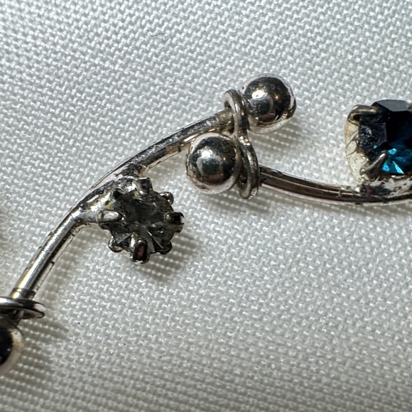 Elegant Silver toned with light and dark blue Vintage Rhinestone Bracelet - Picture 7 of 8